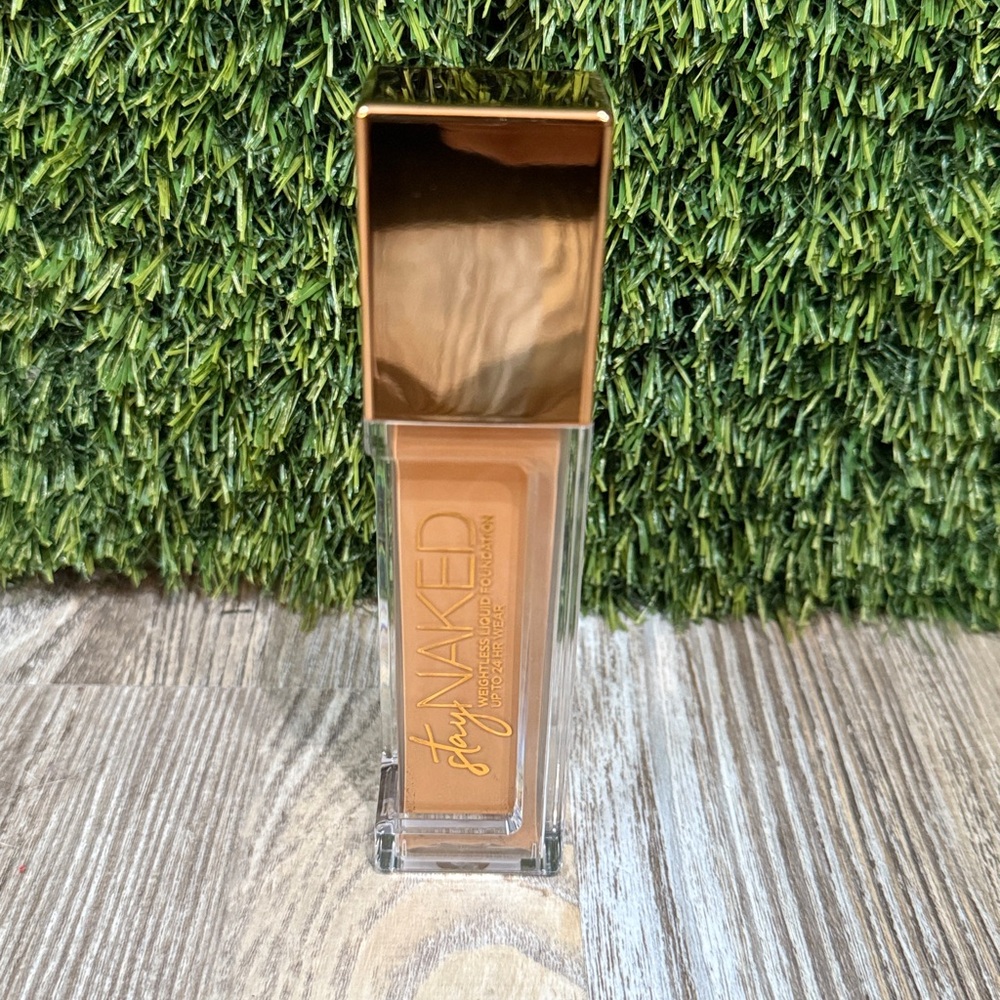 Urban Decay Stay Naked Weightless Liquid Foundation 51NN 30 mL 1.0 fl oz - Picture 5 of 7